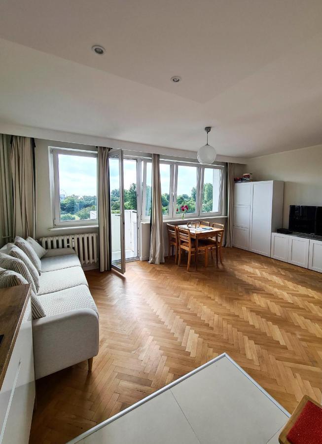 Apartment By The Sea - Kosciuszki Square 그디니아 외부 사진
